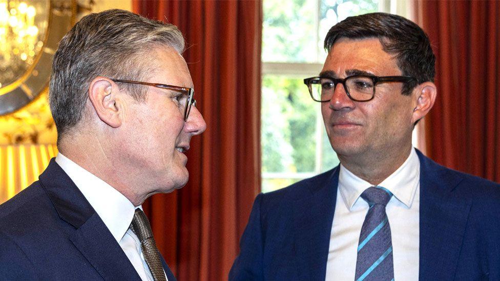 Starmer’s resignation: the phenomenon that a new leader fixes everything.